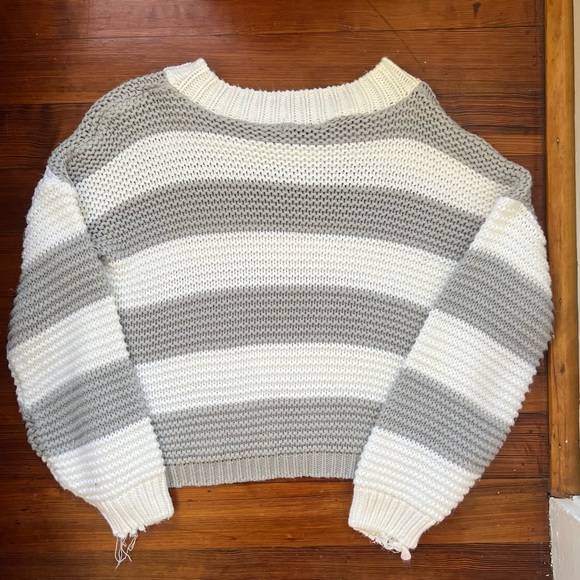 Grey striped knit sweater - Picture 2 of 6